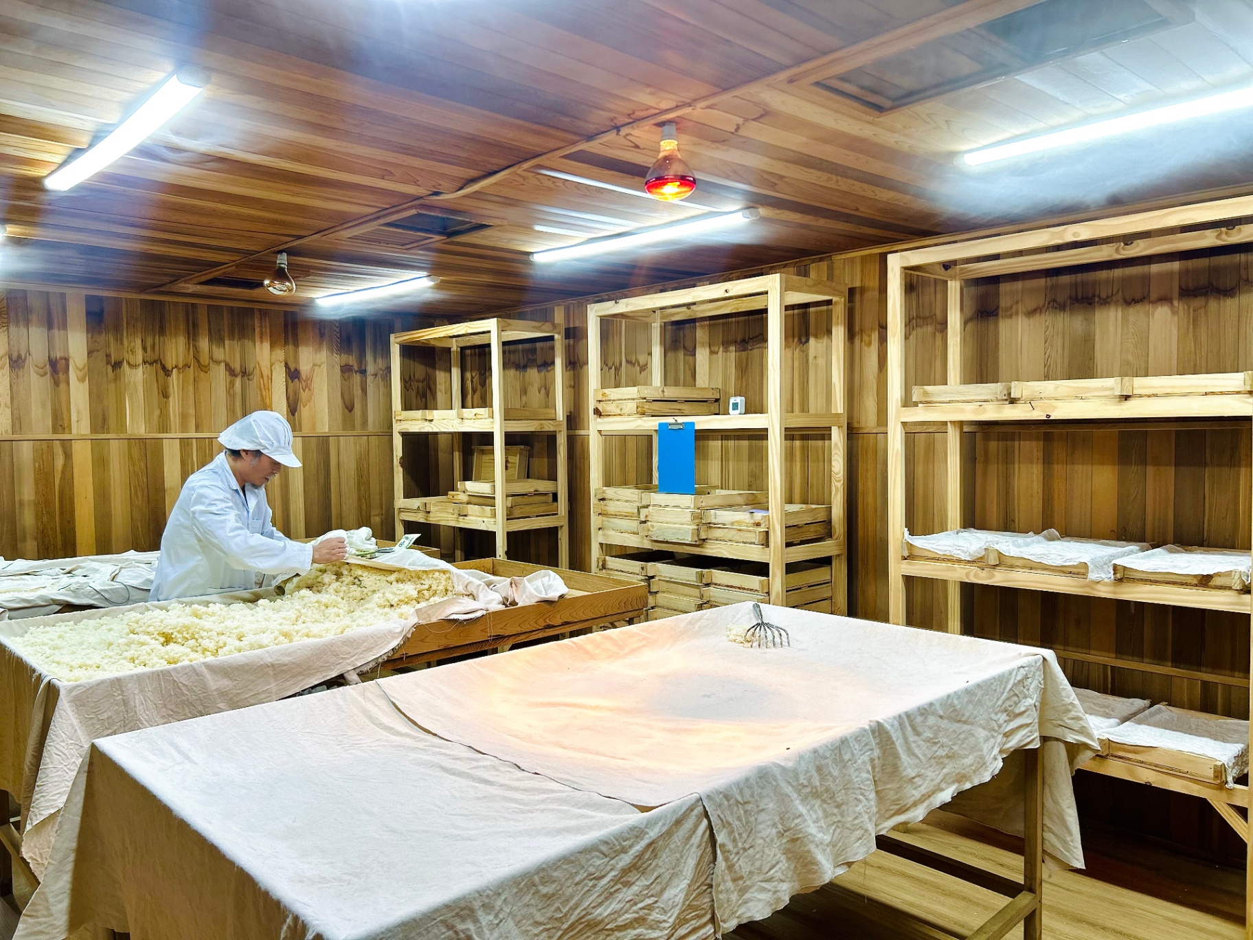 Phòng ủ koji truyền thống Nhật Bản